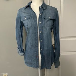 Brand New Vineyard vines Jean button Down- size 0